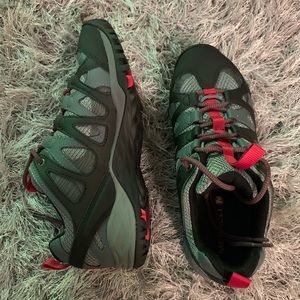 Merrell hiking shoes brand new 8.5